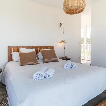 Ambar - New! Colares