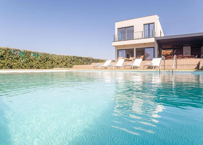 Ambar - New! Vila *